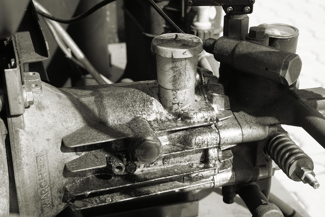 Air Compressor – Screw, 20 HP