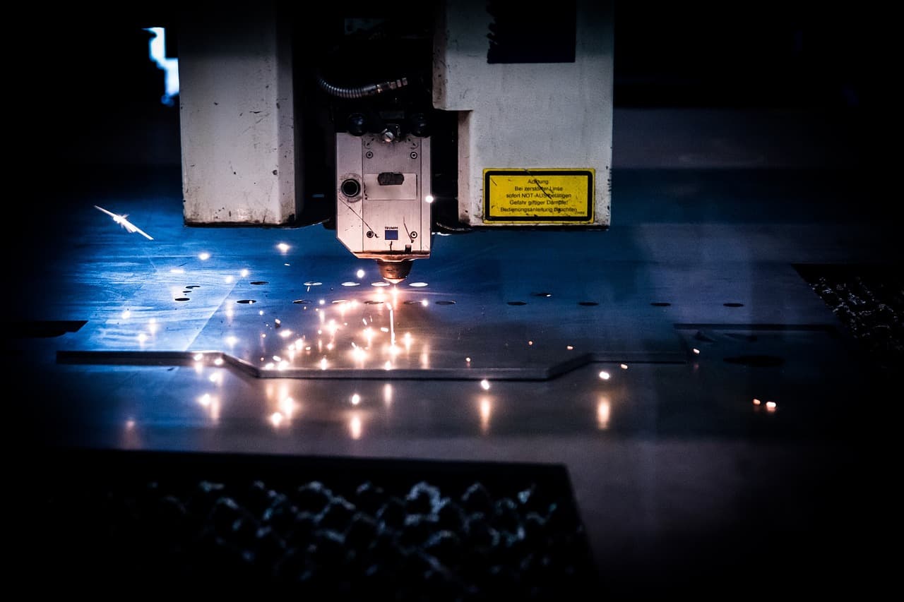Fiber Laser Cutting Machine – 6 kW, 4x8 ft