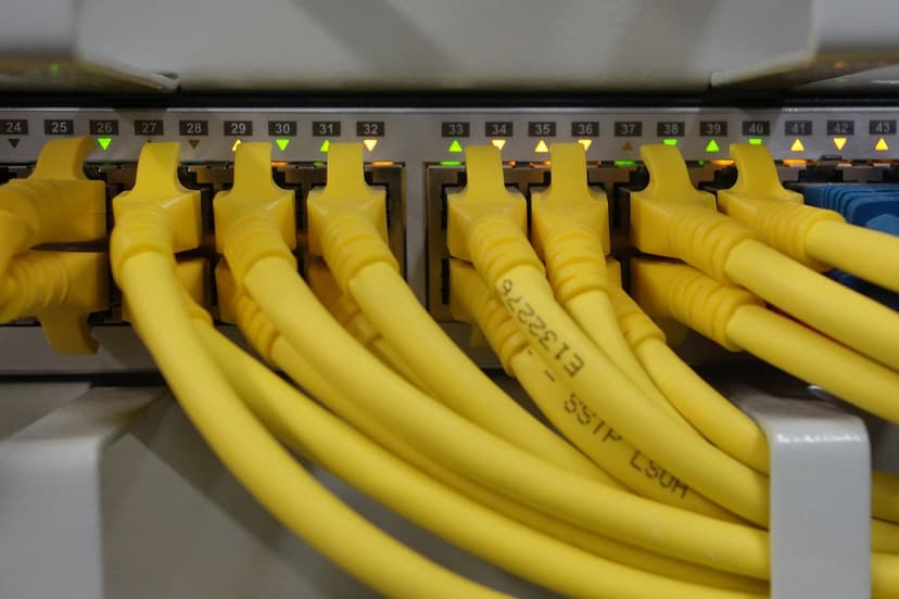 Network Switch (Unmanaged) – 16 Port, Gigabit